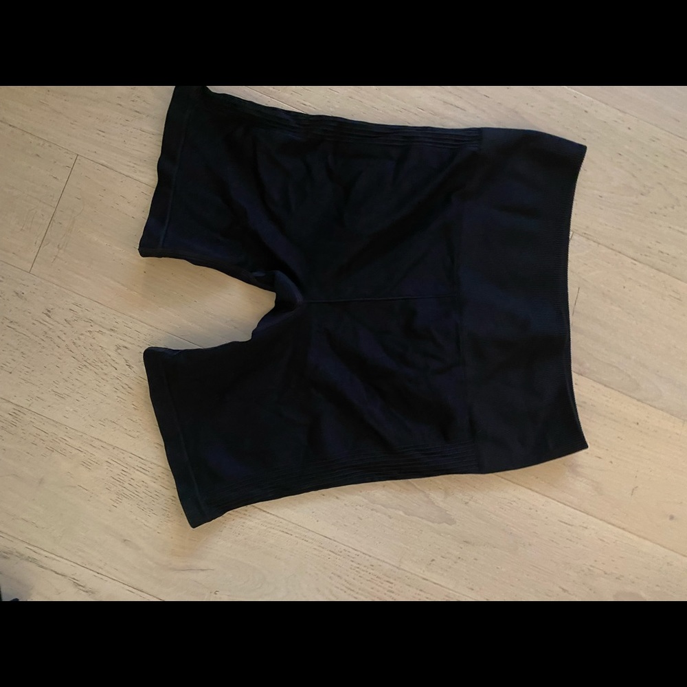 Fabletics tight shorts